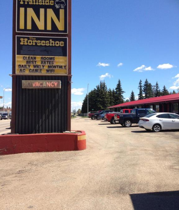 Lloydminster Hotel | Trailside Inn
