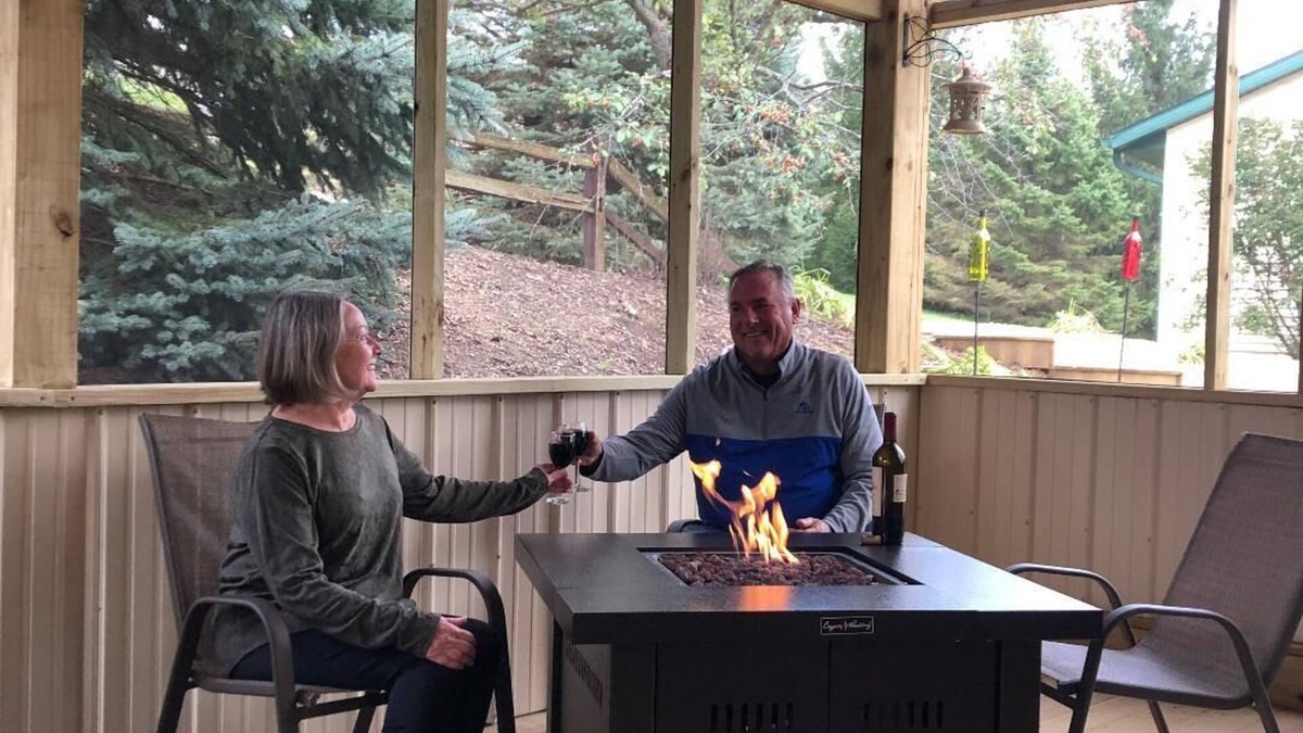 Lanark House | Trailside Inn