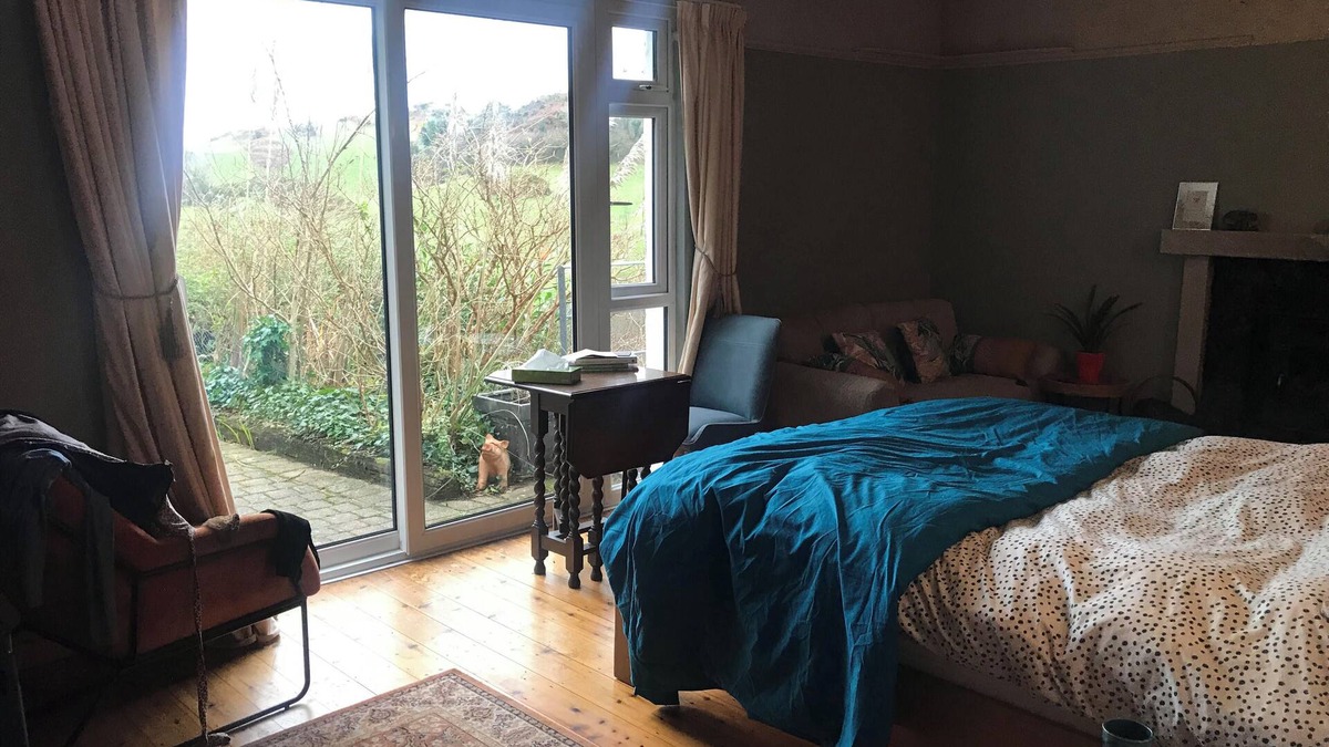 Leap Ski Chalet | Tranquil 1-bedroom chalet in Skibbereen, Co Cork, Ireland.