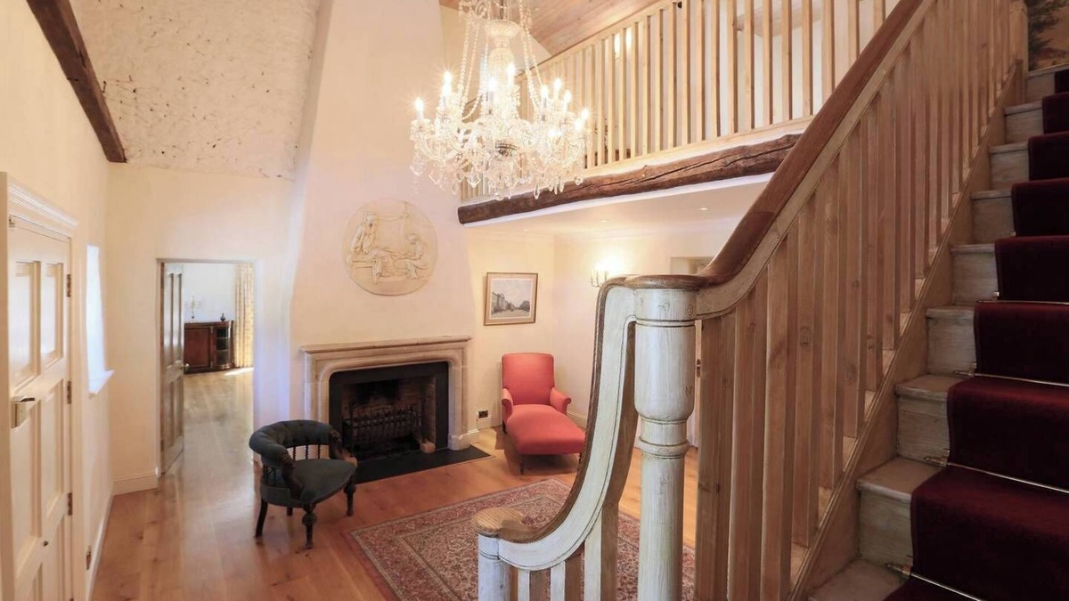 Malahide House | Tranquil 18th Century with tennis court!