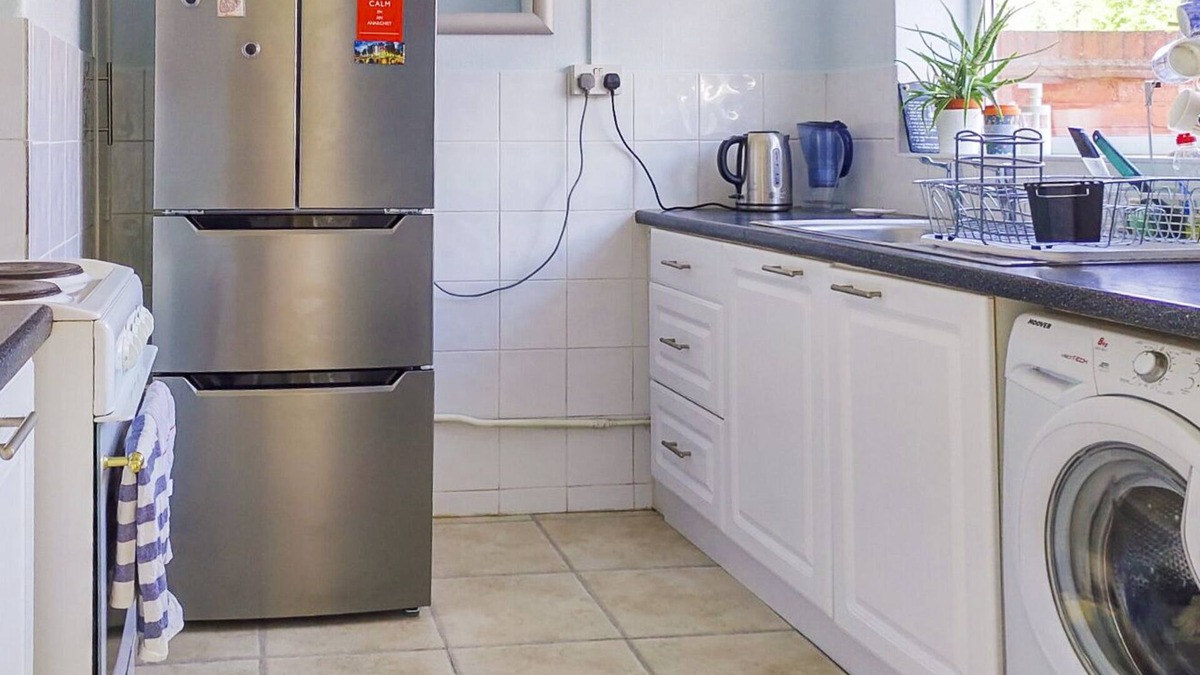 Mottingham and Chislehurst North House | Tranquil 2 bed home with garden, close to London