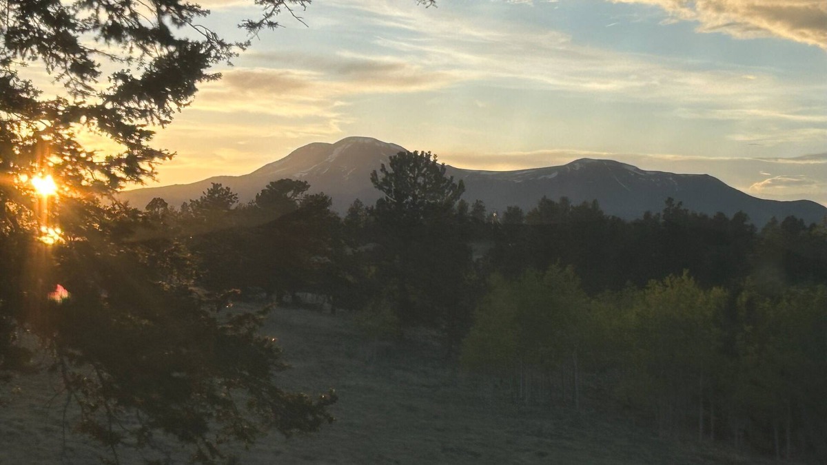 Hartsel House | Tranquil 2-bedroom Mountain Escape