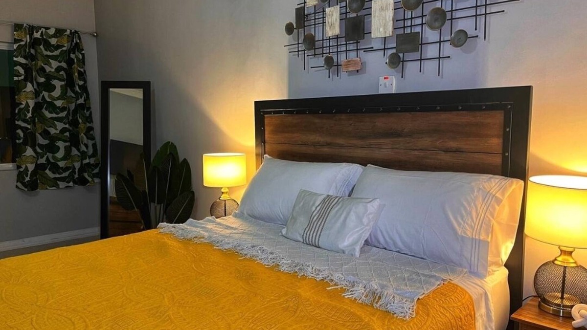 Molynes Gardens Apartment | Tranquil 2 beds 2.5 bath nestled in a Beautiful Neighborhood.