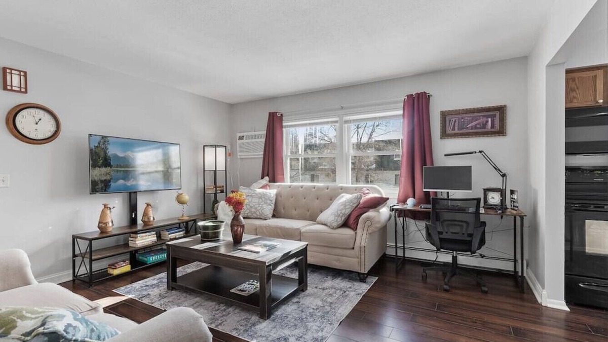 Spring Lake Park House | Tranquil 2BR Apt NE Mpls - 8073 Apt 4