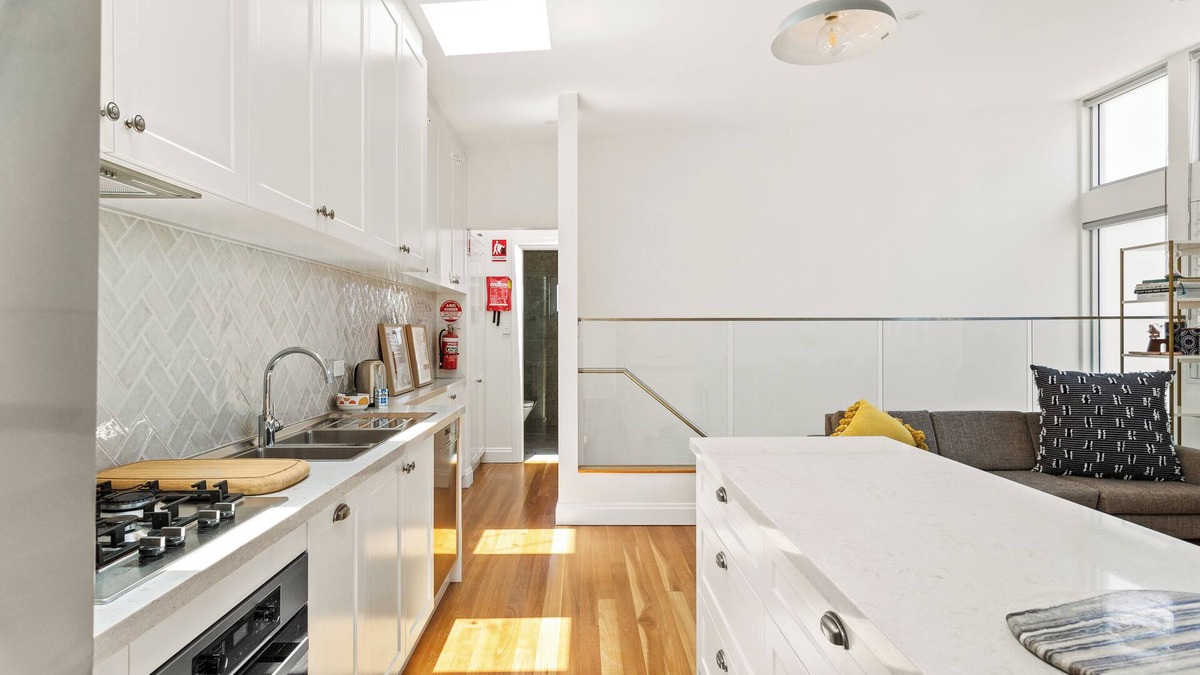 Randwick Apartment | Tranquil 2BR Unit near Hospitals & UNSW with King Beds, Balcony, and Free WiFi