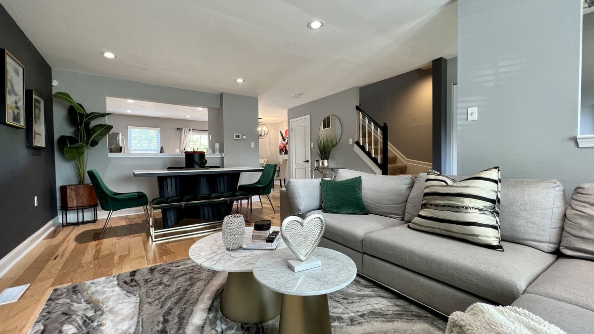 Reisterstown House | Tranquil 2br w. Office Work Space & Private Patio
