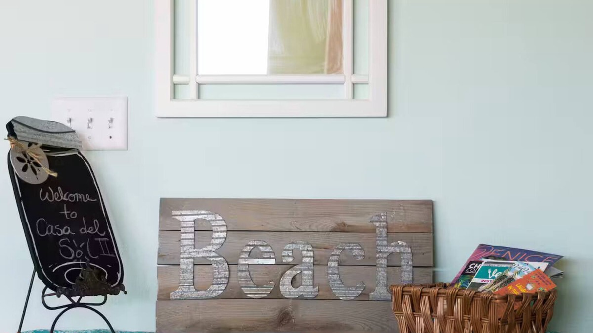 Laurel Apartment | Tranquil 3-bedroom apartment with wrap-around covered porch