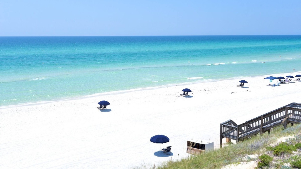 White's Gulfview House | Tranquil 30A Beach Bungalow: Steps from Sea, Pool with Golf Cart & Cruiser Bikes