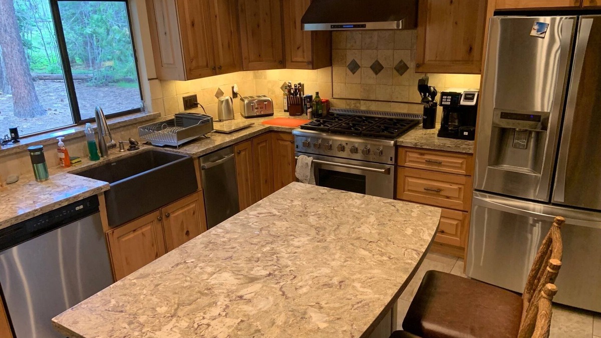 Carnelian Bay Ski Chalet | Tranquil 4-bdr chalet on trailhead with unlimited hiking and x-country skiing