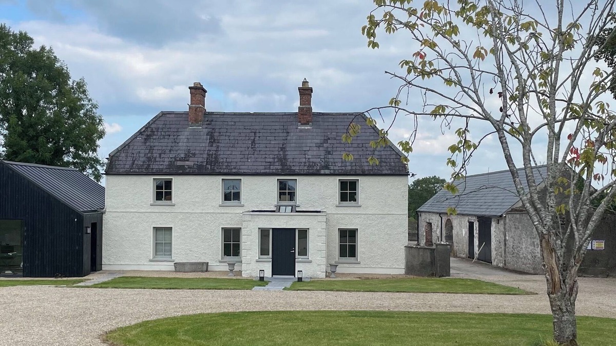 Adare Other | Tranquil 4-bedroom farmhouse and studio in Adare