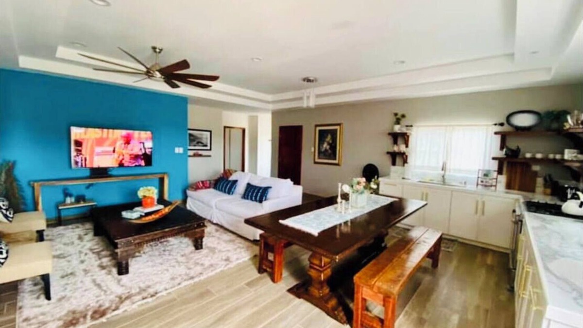 Burrell Boom Apartment | Tranquil and Friendly Village. Fully furnished w/AC & onsite manager.
