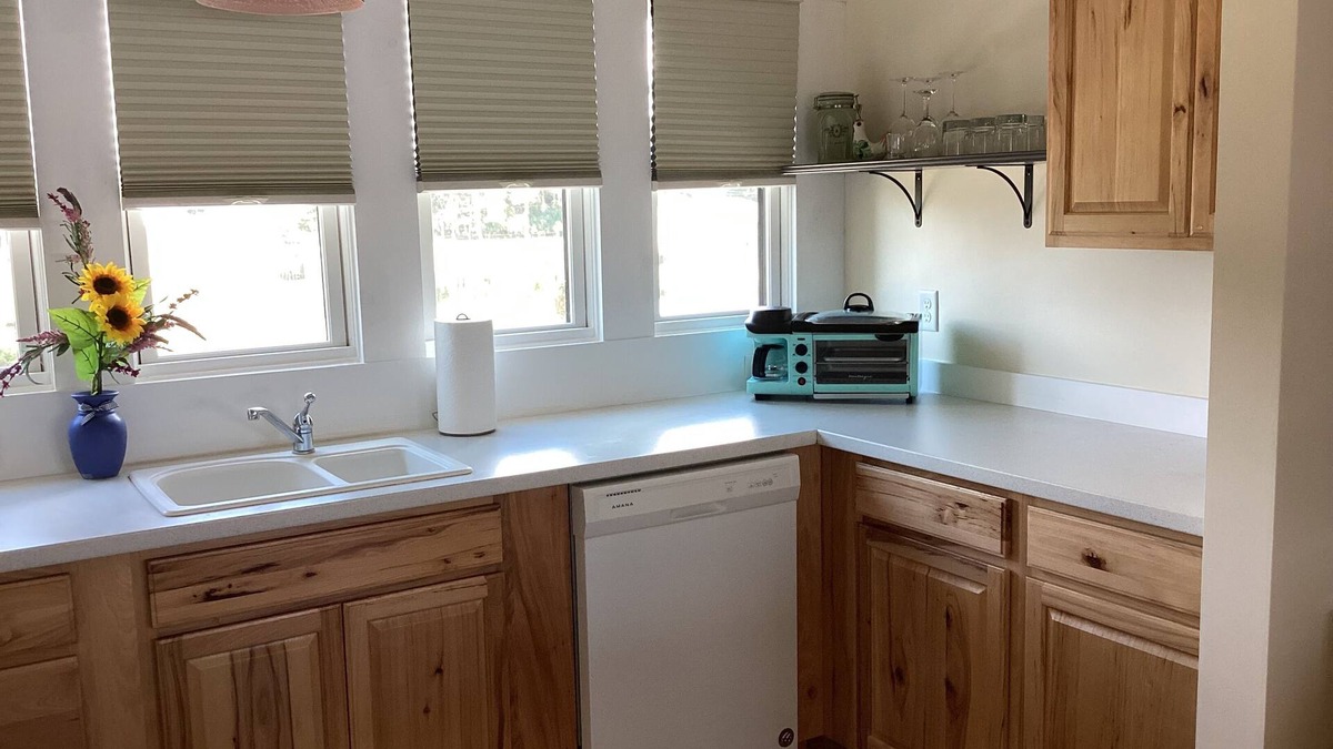 Micanopy Apartment | Tranquil and private a newn waterfront property located directly on Orange Lake