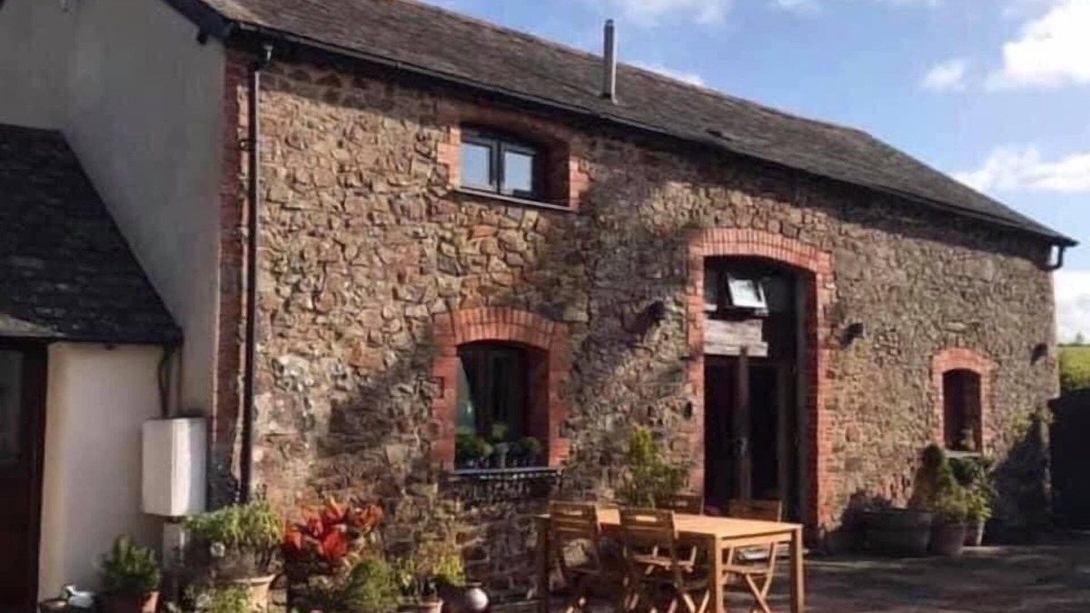 Broadwoodkelly House | Tranquil Barn Retreat Nr Winkleigh