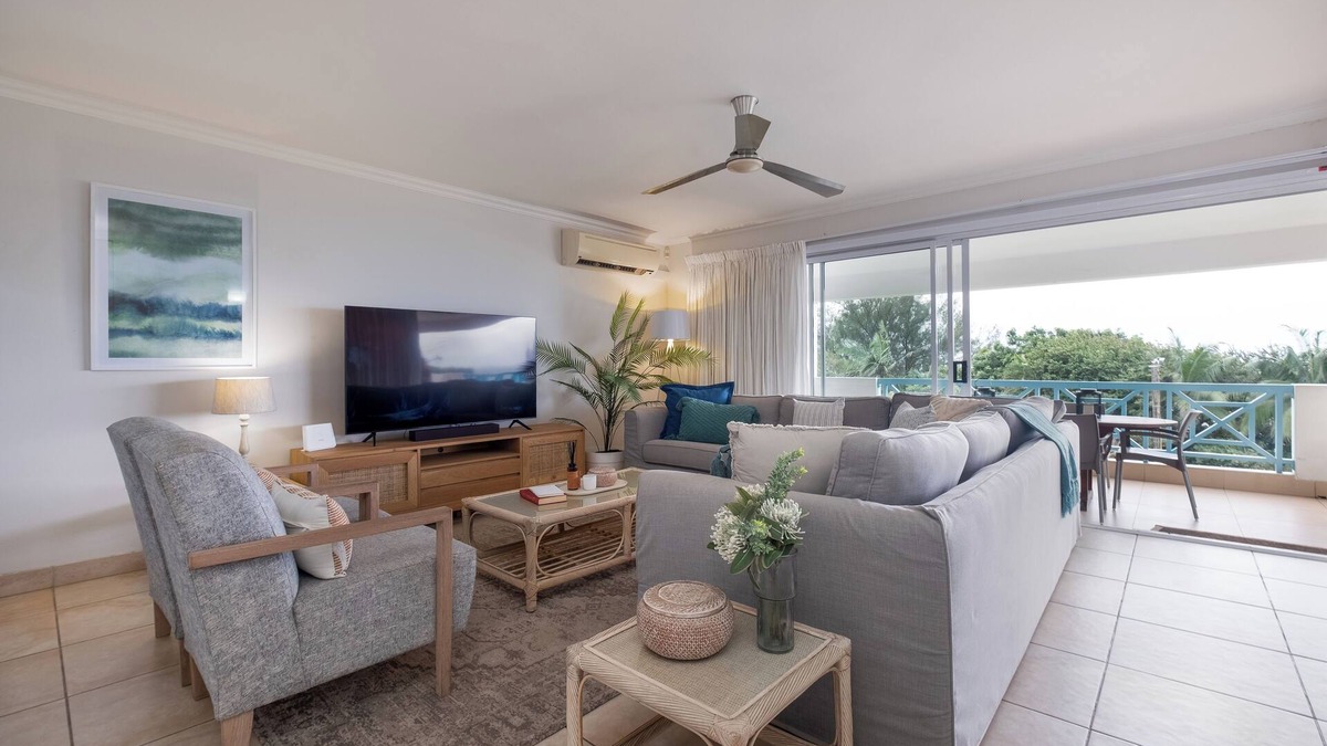 Shaka's Rock Apartment | Tranquil Beach Sanctuary, 3 Bed, Sea Views