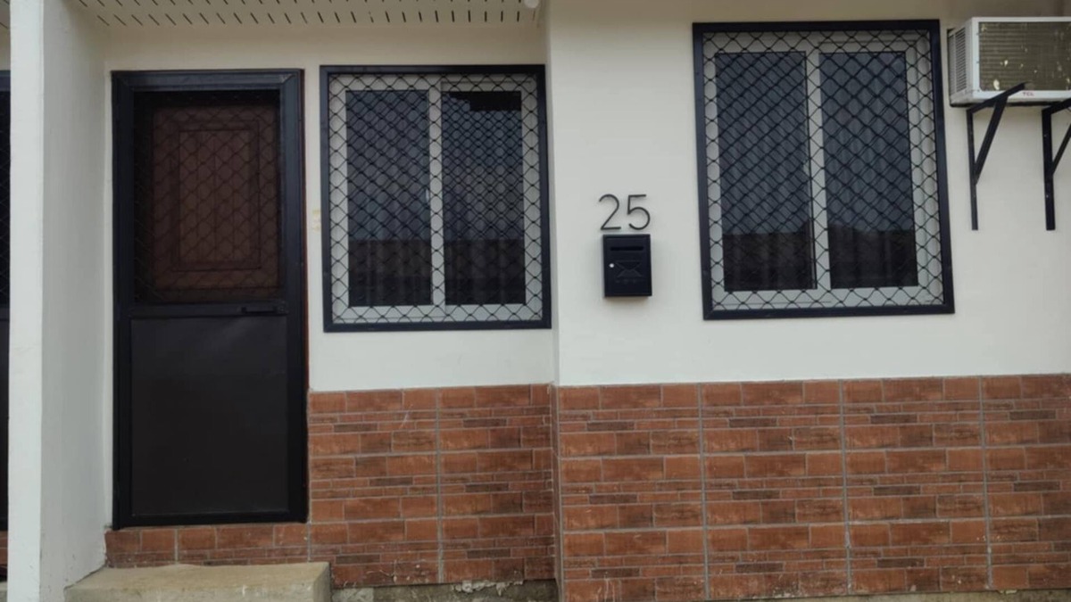 Ormoc House | Tranquil bungalow with AC in Ormoc City you can relax and enjoy.