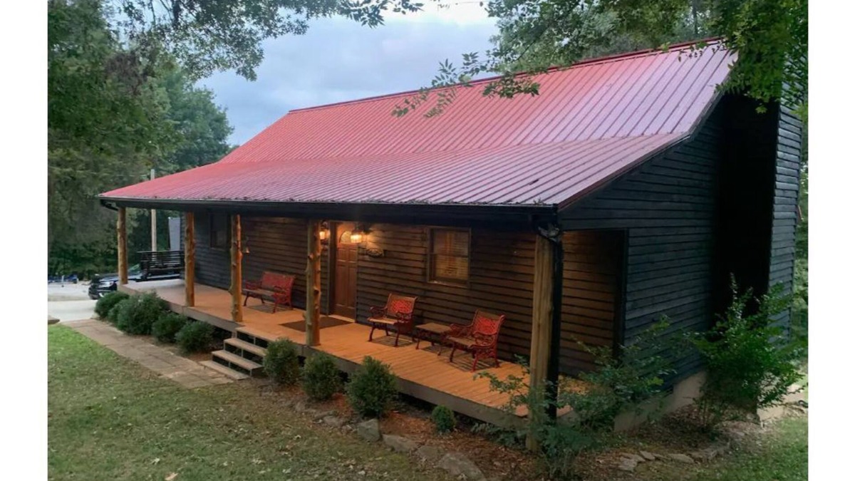 Glasgow Cabin | Tranquil Cabin on Barren River Lake