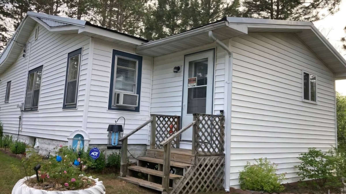 Argonne Cabin | Tranquil cabin with AC in charming Argonne and 170 ft of frontage and 7 acres