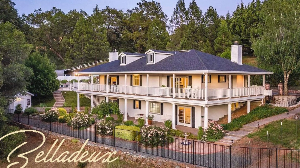 Cedar Ridge Villa | Tranquil & clean 5-acre getaway
