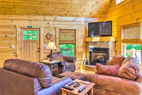 Vein Mountain House | Tranquil Deck Blue Ridge Mountain Retreat!