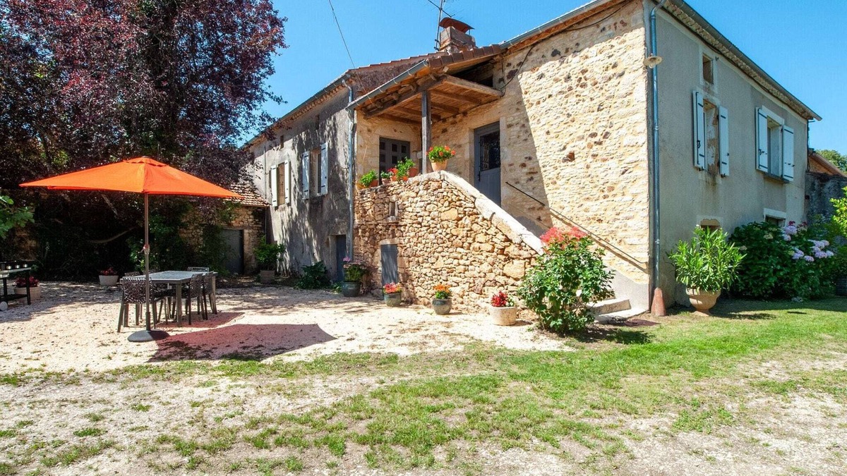 Loubejac House | Tranquil Escape in Loubejac