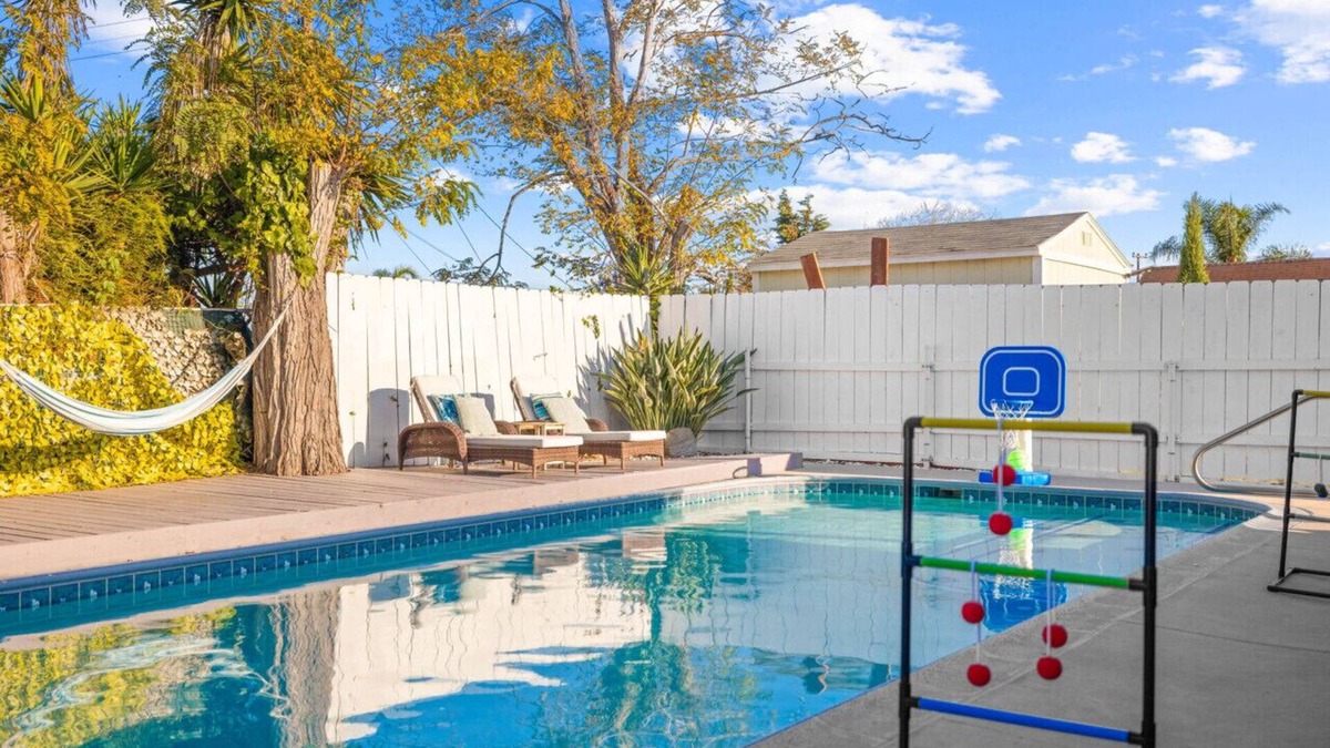 North Clairemont House | Tranquil Escape Pool Hot Tub Game Room