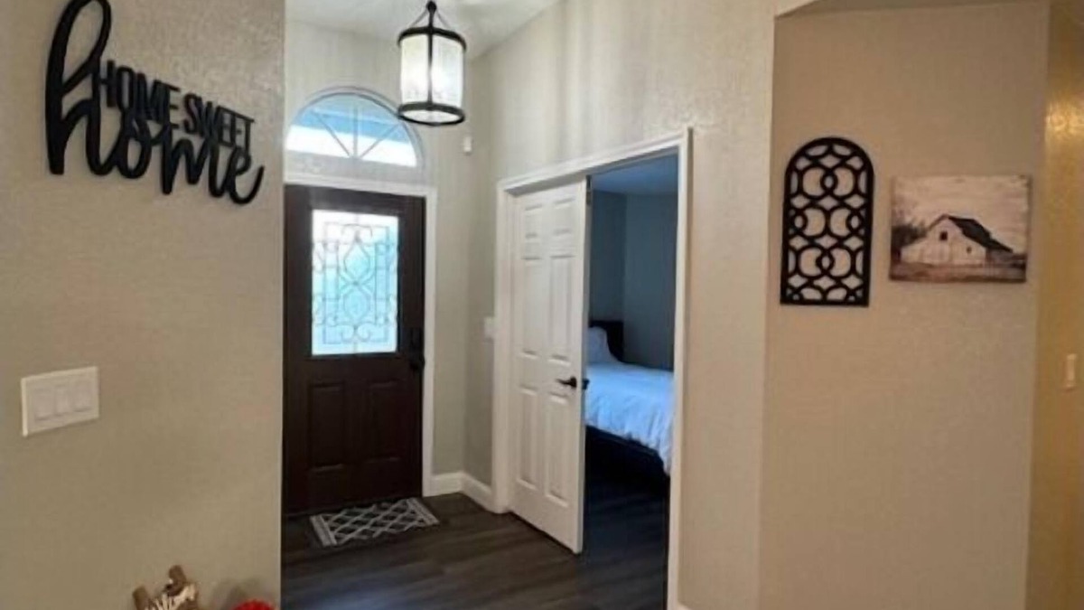 Turlock House | Tranquil Family Retreat with Downtown Nearby