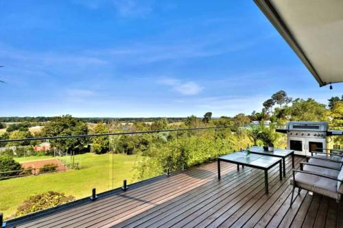Mount Eliza House | Tranquil Fun Entertainer - Mt Eliza - Scenic Views
