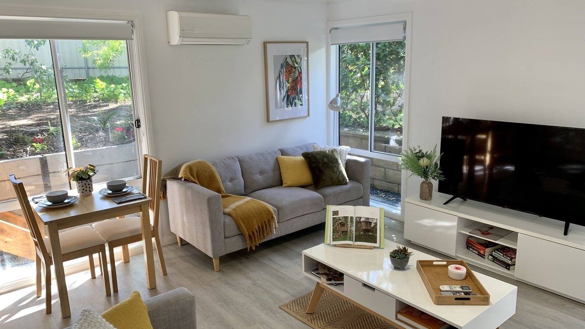 Windsor Gardens Apartment | Tranquil Garden Retreat in Adelaide - Julie’s Place