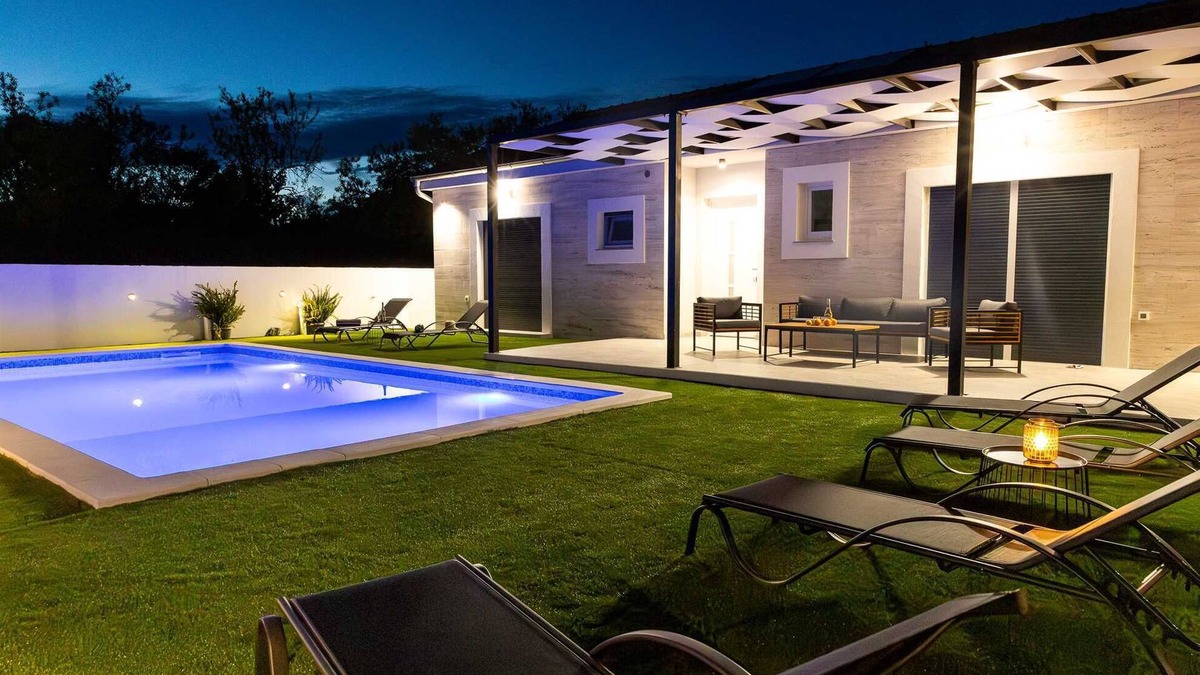 Stankovci Villa | Tranquil Holiday home Nena with swimming pool