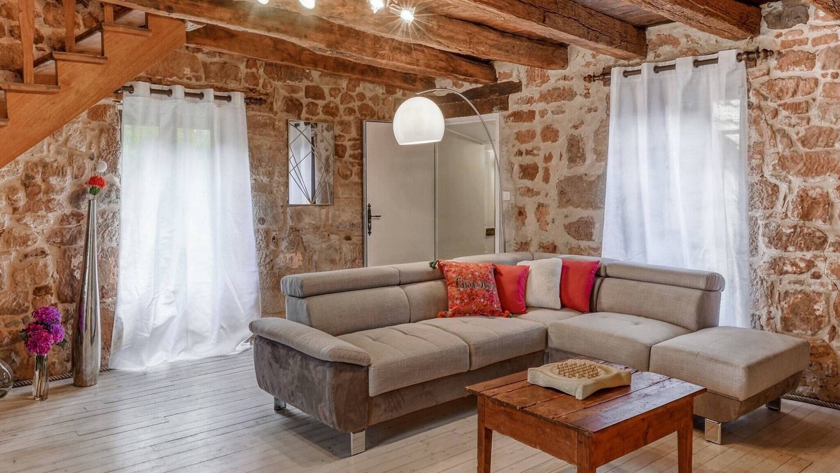 Teillots House | Tranquil holiday home with private pool