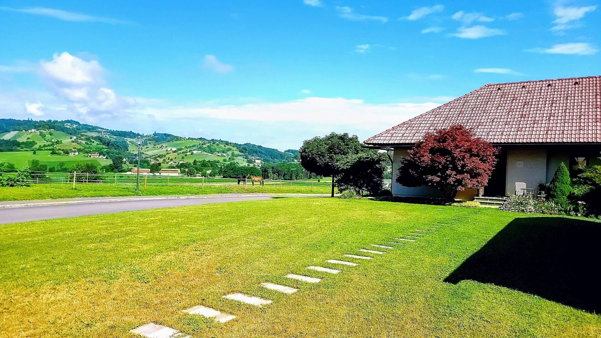 Bistrica ob Sotli Apartment | Tranquil Homestay in National Park