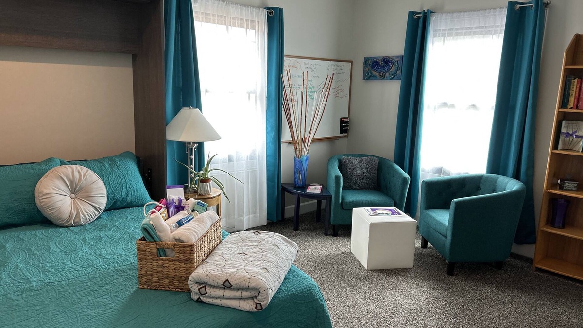 Mapleton/Fall Creek House | "Tranquil & Inspiring Retreat for Women—Stylish & Safe Stay Near Downtown Indy!"