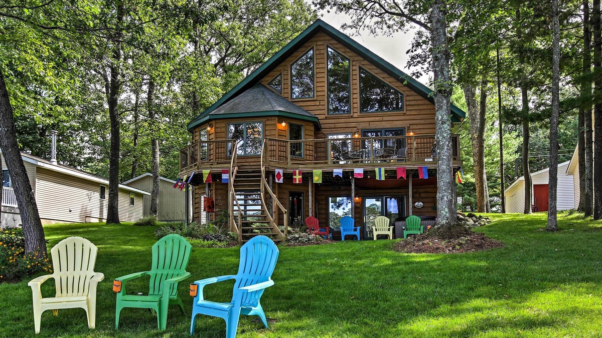 Branch House | Tranquil Lakefront Log Home with Fireplace, Private Dock and Hot Tub!
