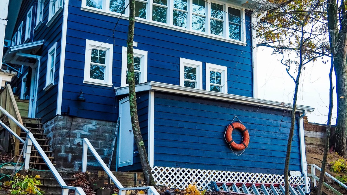 Port Sheldon Cottage | Tranquil Lake Michigan Lakeshore Cottage