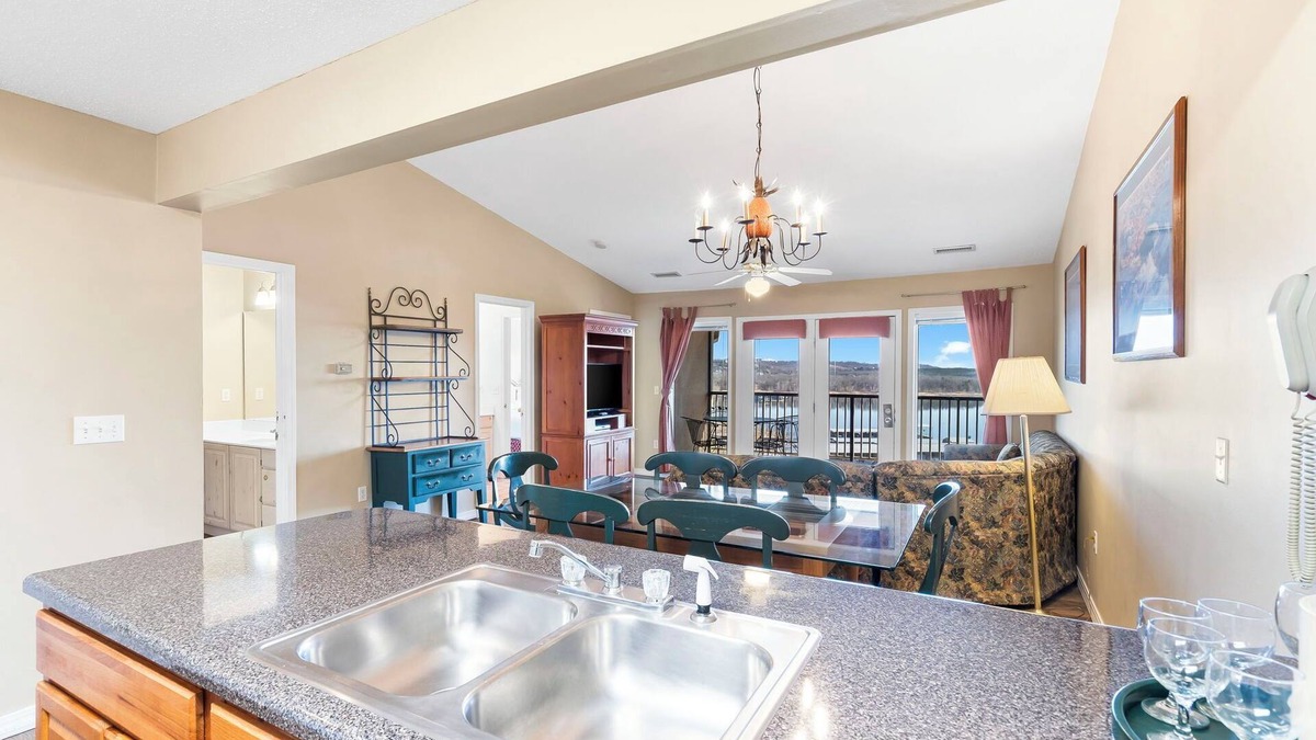 Indian Point Condo | Tranquil Marina Retreat: Condo with Boat Rentals