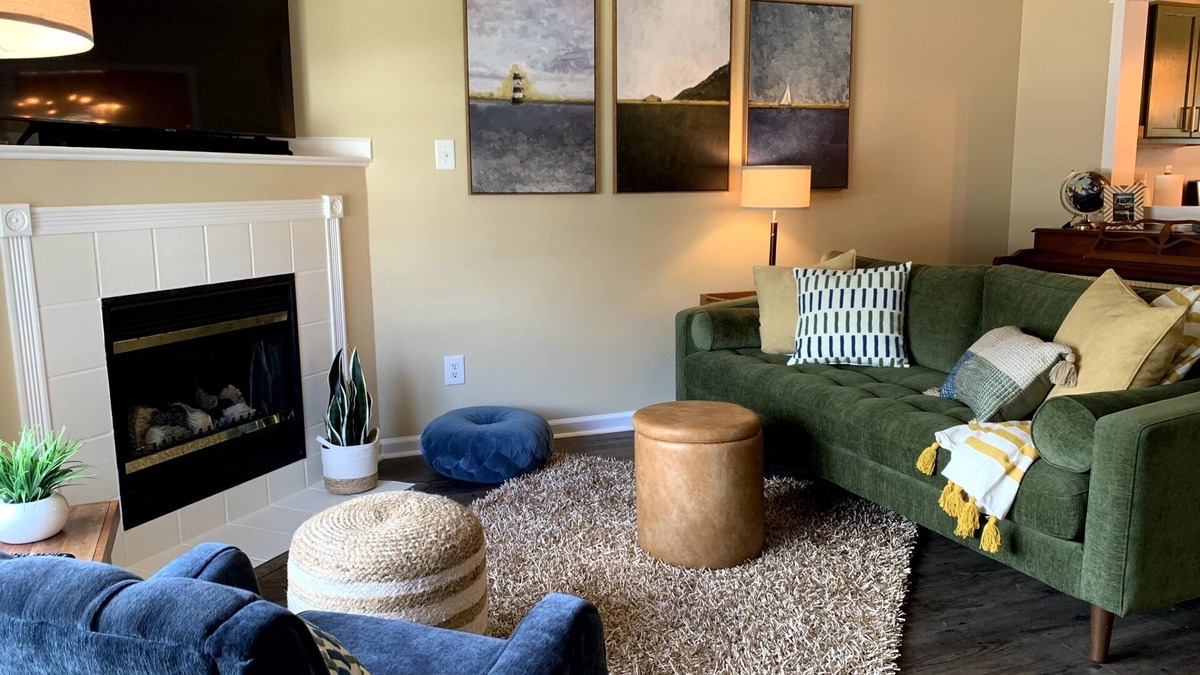 Jacksonville House | Tranquil Mid-Century on Meadow: Joyfully and passionately created to enjoy.