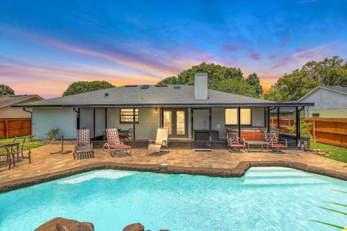 Goldenrod House | Tranquil Oasis 4BR Pool Home