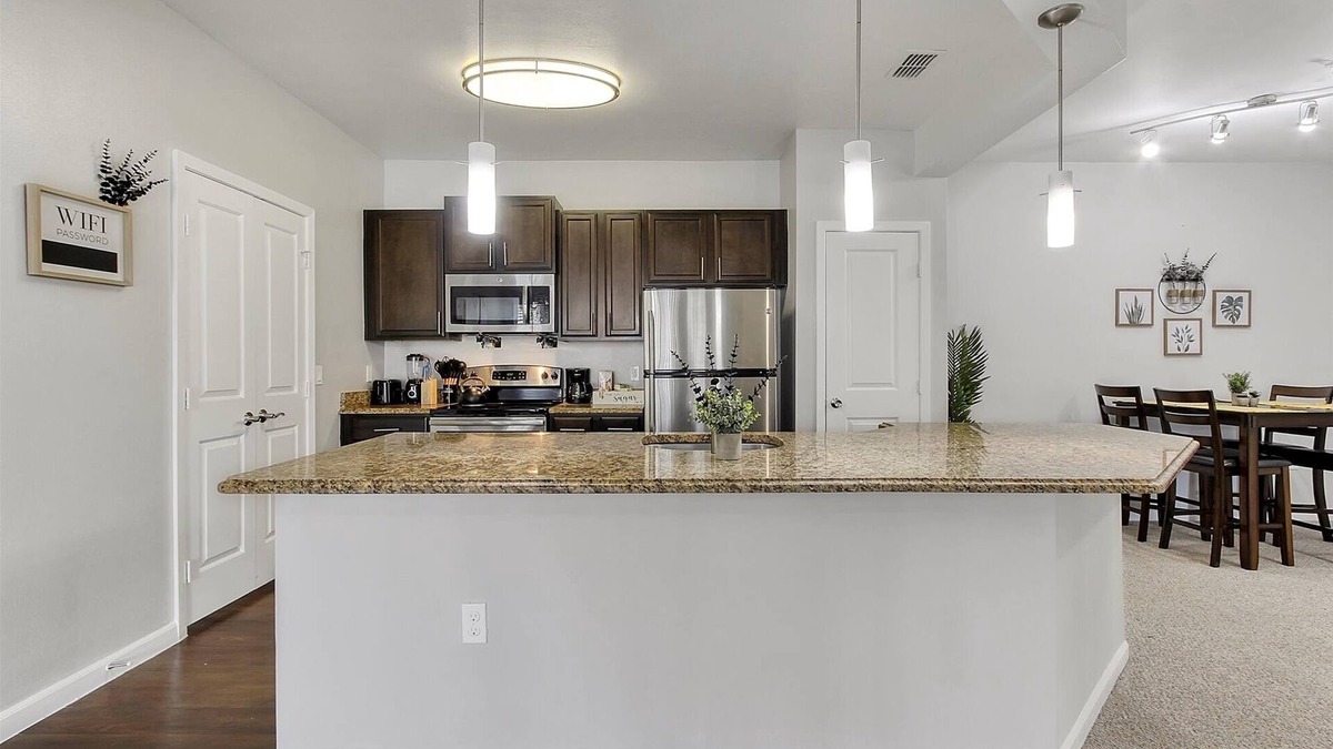 Ocoee Apartment | Tranquil Oasis - Pool - Gym- Kid/Pet Friendly