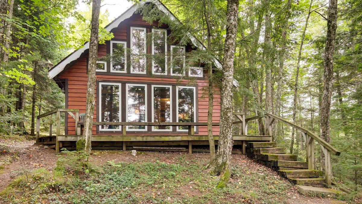 Hill Cabin | Tranquil Ogema Vacation Rental w/Lake Views!