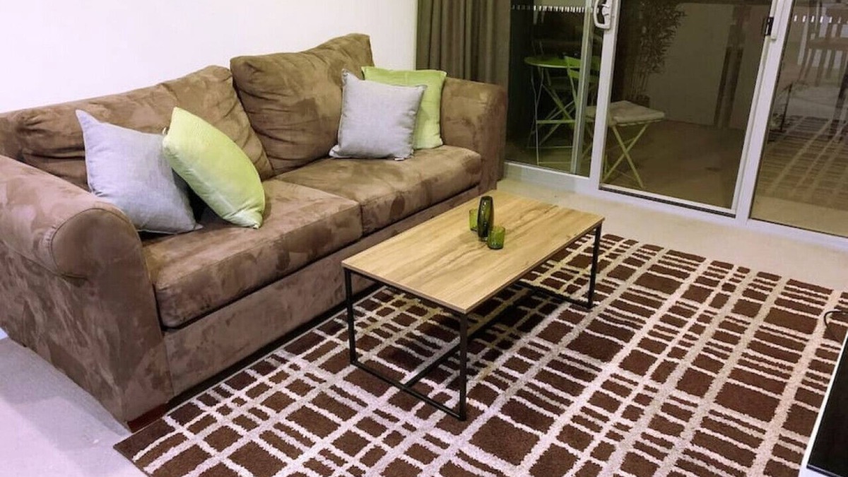 Braddon Apartment | Tranquil, Relaxing Forrest Style Apt - Braddon