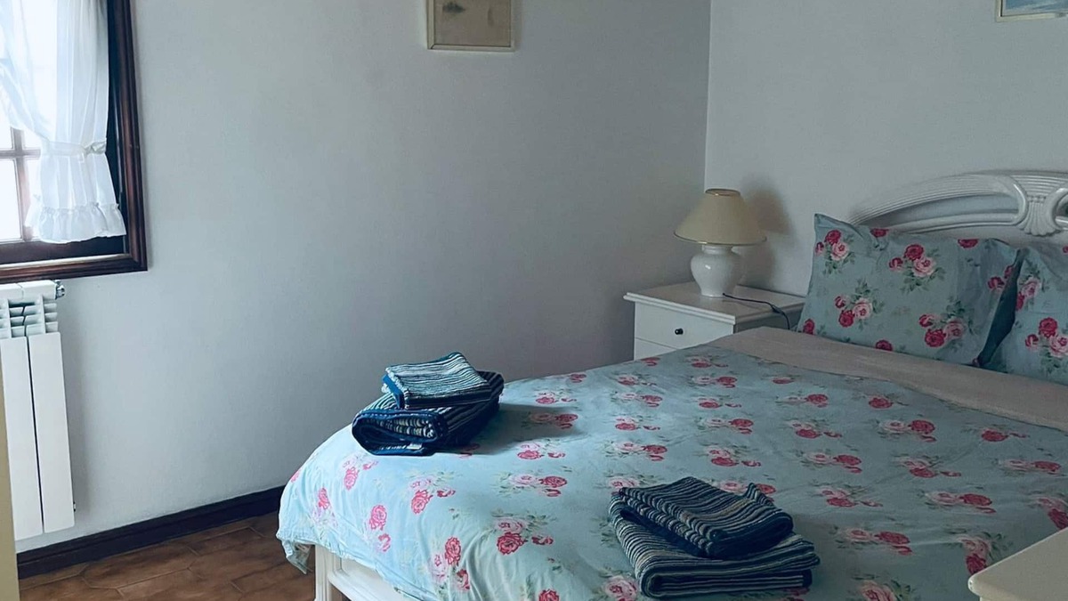 Cinfaes House | Tranquil, river front house with WiFi in Cinfães 2 bikes and 2 paddle boards