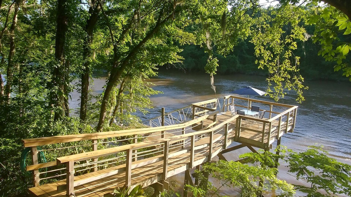 Hardeeville Cottage | Tranquil Savannah River Cottage w/Views+Breakfast