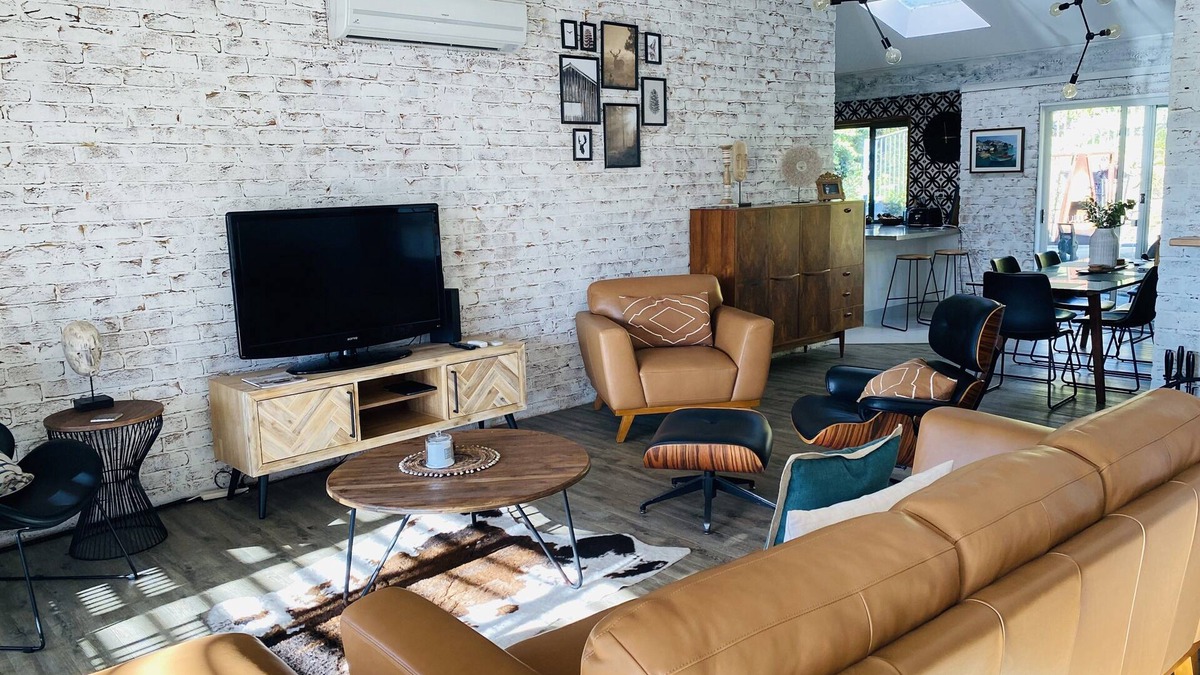 Forresters Beach House | Tranquil Seaside Haven