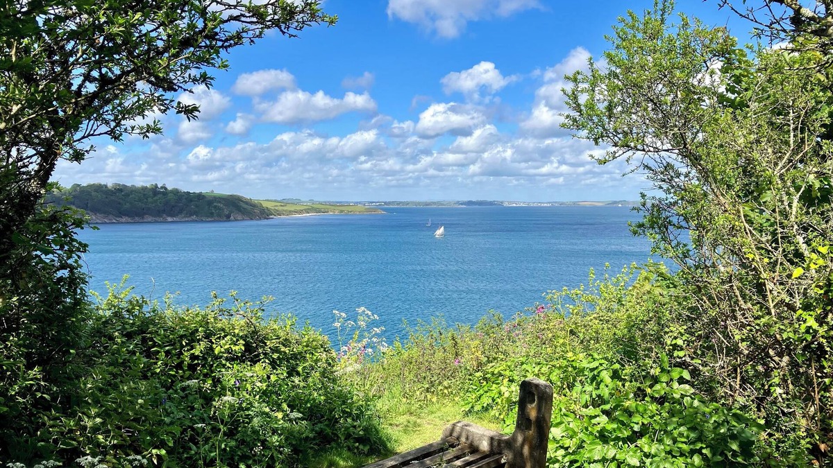 Helford Passage House | Tranquil setting near sea
