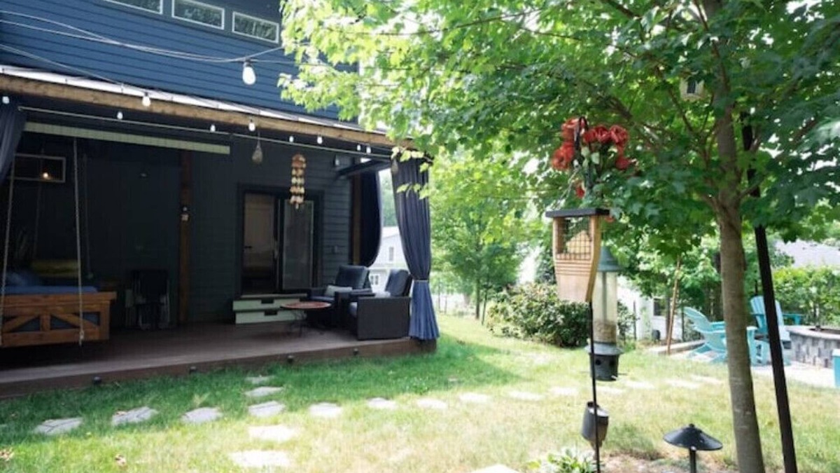 Herndon Apartment | Tranquil Sugarland Retreat Close to Airport/Metro