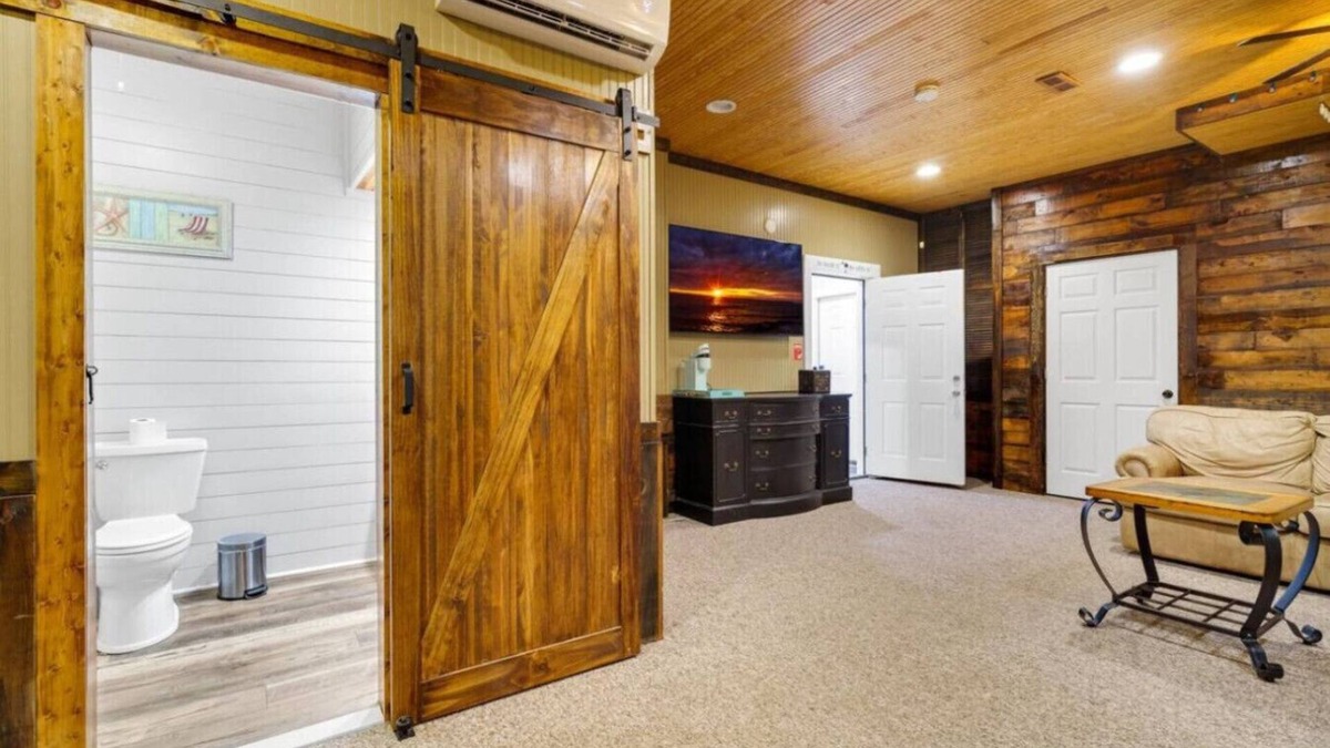 Almont Apartment | Tranquil suite in The Neck neighborhood on Edisto Island