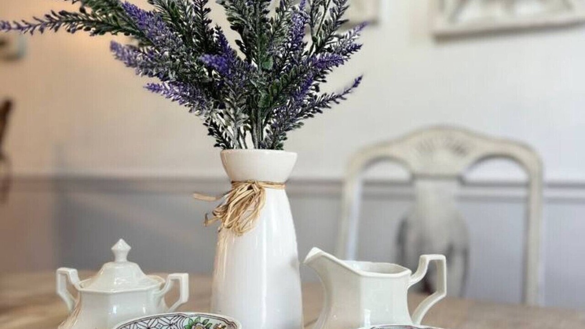 Greensboro House | Tranquil-Tea cottage