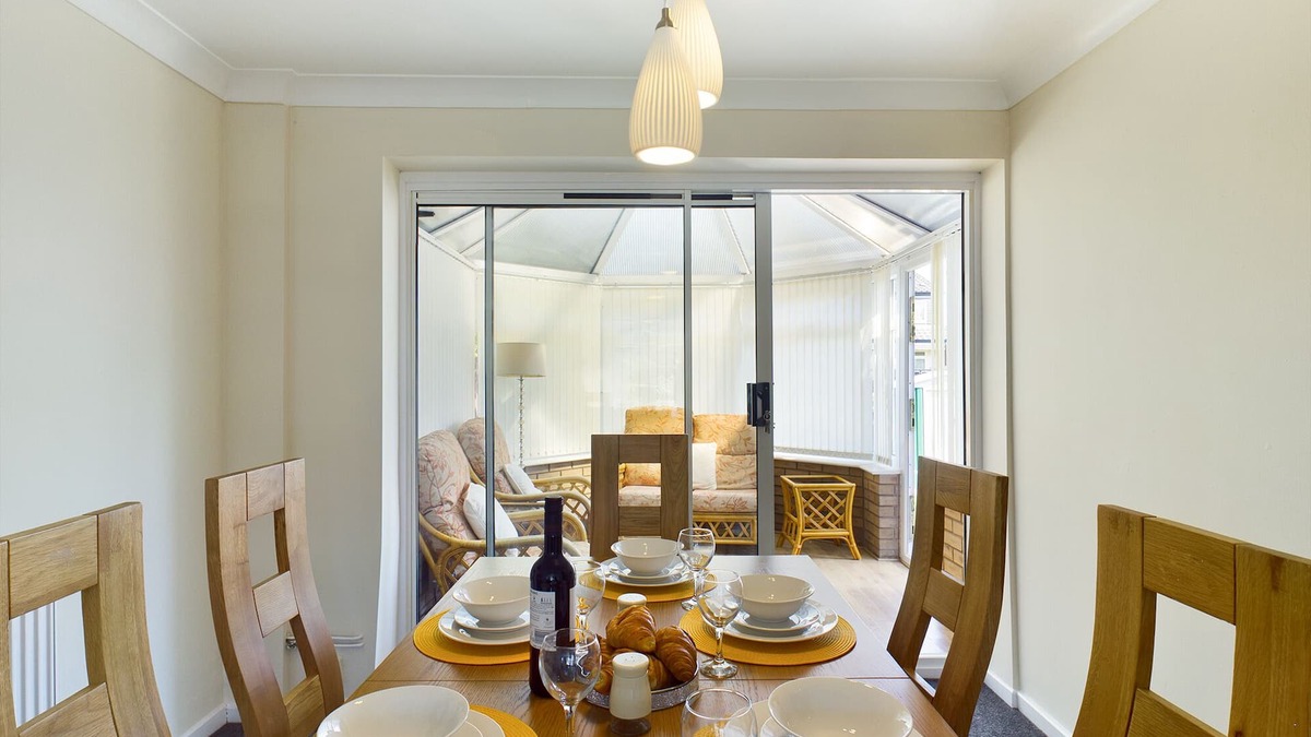 Telford House | Tranquil Telford Retreat - 3 Bedroom House