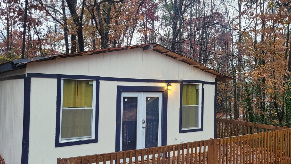 Clarkdale House | Tranquil Tiny Home Retreat with Modern Comforts in Cobb County