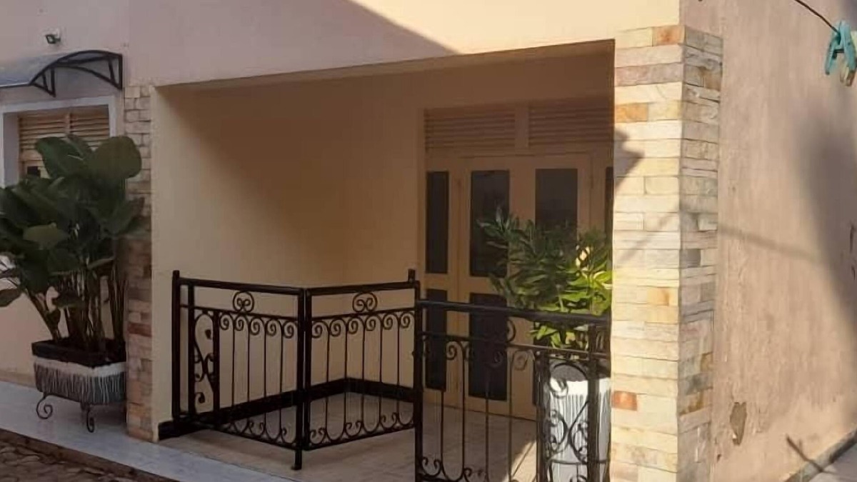 Tororo House | Tranquil Tororo Retreat